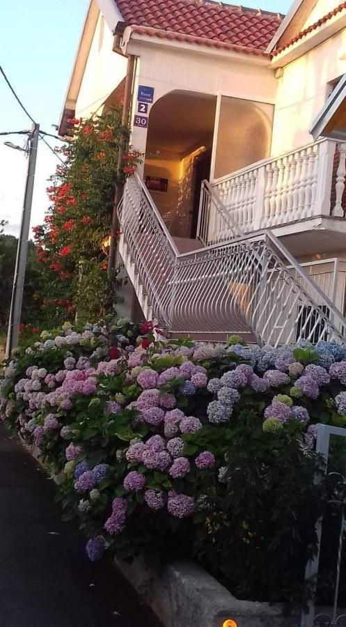 Apartment Sukošan エクステリア 写真